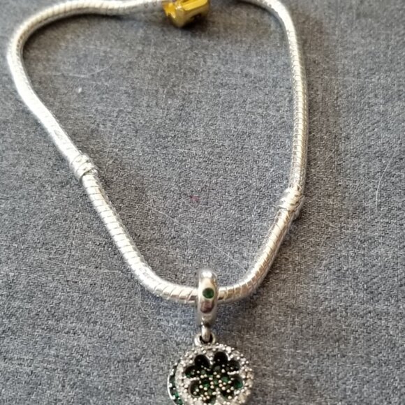 Pandora Lucky Four Leaf Clover Dangle Charm - Picture 8 of 11
